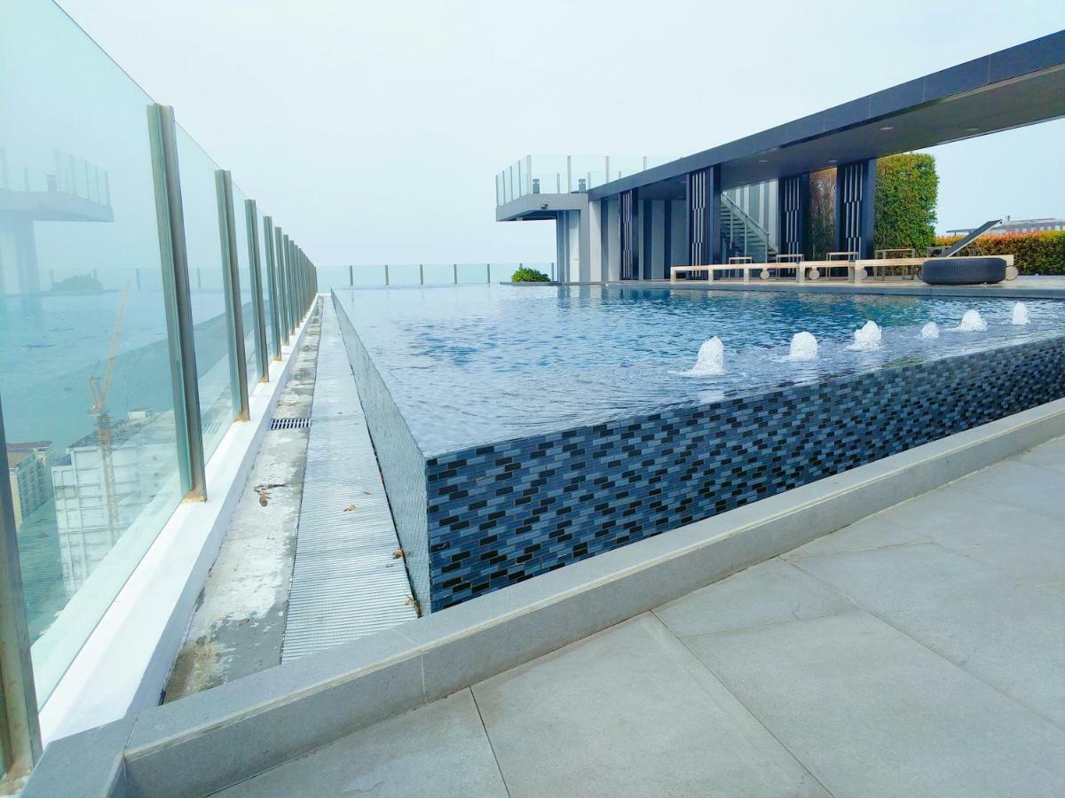 The Base Pattaya 芭提雅基地公寓 Ngoại thất bức ảnh